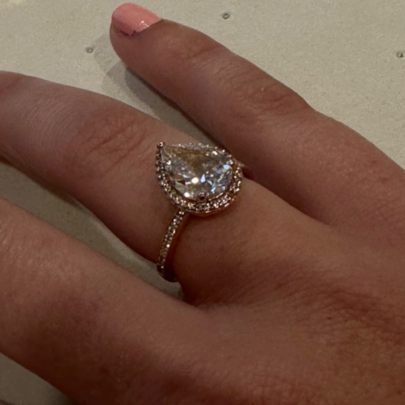 Pandora Rose Teardrop Ring - Picture 3 of 5